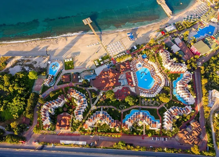 מלון Tui Blue Pascha Bay 3*