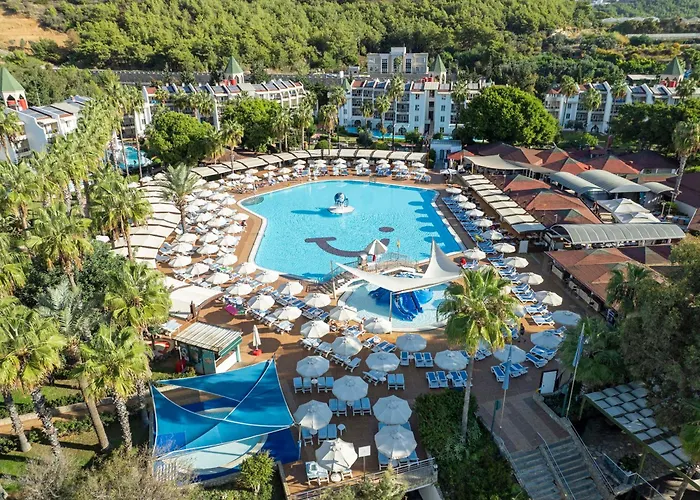 Tui Blue Pascha Bay מלון 3*