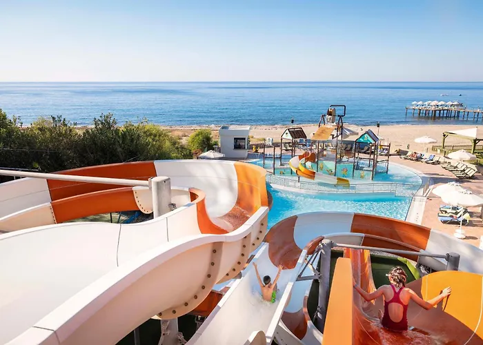 Tui Blue Pascha Bay מלון